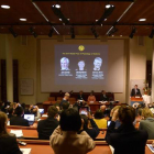 Momento en que la academia ha dado a conocer los premiados con el Nobel de Medicina del 2014.-
