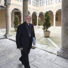 El arzobispo de Valladolid y presidente de la Conferencia Episcopal, monseñor Ricardo Blázquez, comparece ante los medios informativos un día después del anuncio del papa Francisco de su próximo nombramiento como cardenal elector-Efe