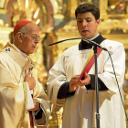 Ricardo Blázquez en la celebración de la Misa Crismal del Jueves Santo.-E. M.