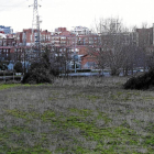 Terrenos junto al centro de menores Zambrana que el Ayuntamiento tiene que expropiar-J.M.Lostau