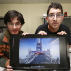 Gabriel García y Alberto Santamarina muestran la catedral de Burgos en Minecraft.-RAÚL OCHOA