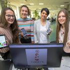 Laura Aranzábal, Alicia del Prado, Mariví Varona y Sara Cañas muestran los logotipos de su equipo Three I’s y los perfiles creados en redes sociales.-J.M. LOSTAU