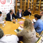 El secretario general de UGT, Agustín Prieto, y el candidato de C´s a la Junta, Luis Fuentes, mantienen una reunión-Ical