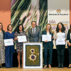 Noelia García, Teresa Oliver, Ángeles Leonardo, Conrado Íscar, la representante de Abadía Retuerta, Gloria Reguero y Raquel González, ayer.-E. M.