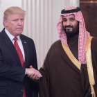 Donald Trump y el príncipe heredero de Arabia Saudí, Mohammed bin Salman, en la Casa Blanca, el 14 de marzo del 2017.-AFP / NICHOLAS KAMM