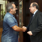 El presidente de la Junta de Castilla y León, Juan Vicente Herrera, se reúne con el alcalde de Zamora, Francisco Guarido.-ICAL