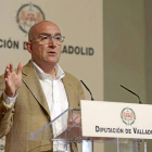 El presidente de la Diputación, Jesús Julio Carnero, en la presentación.-E.M