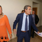 Milagros Marcos y Juan José Sanz Vitorio, instantes antes del Pleno-ICAL