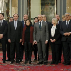 La vicepresidenta, Soraya Sáenz de Santamaría, con algunos de los consejeros autonómicos que han participado en la Conferencia de Asuntos Relacionados con la UE en el Senado.-CHEMA MOYA