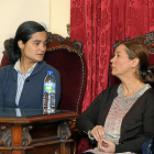 Triana Martínez y Montserrat González, durante la celebración del juicio por el asesinato de Isabel Carrasco.-J. CASARES