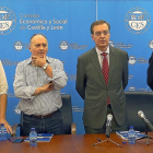 Vicente Andrés, Faustino Temprano, Germán Barrios y Santiago Aparicio ayer, en la presentación del informe anual del CES.-ICAL