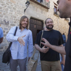 El Secretario General de Podemos Castilla y León, Pablo Fernández, visitó Ávila, donde ofreció una rueda de prensa y se reunió con la ejecutiva provincial del sindicato Comisiones Obreras (CCOO) y con el Comite de Empresa de 'Nissan'.-ICAL
