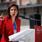 La ministra de Defensa, Margarita Robles, interviene durante un mitin del PSOE para presentar a sus candidatos a las elecciones del 28M, a 30 de abril de 2023, en Madrid (España). -EP
