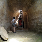 Interior de las cisternas de Uxama-El Burgo de Osma (Soria).-ICAL