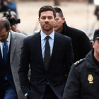 El ex futbolista Xabi Alonso a su llegada este jueves a los juzgados.-AFP