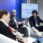 Los responsables económicos (de izquierda a derecha) del PP, Daniel Lacalle ; del PSOE, Daniel Fuentes; de Unidas Podemos, Nacho Álvarez, y de Ciudadanos, Toni Roldán, durante el debate sobre asuntos económicos que ha celebrado la Agencia EFE.-EFE