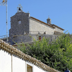 Ermita de Santa María del Castillo, vista desde el casco urbano de Trigueros del Valle.-J.M. LOSTAU