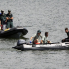 La Guardia Civil durante la búsqueda del joven fallecido.-ICAL