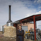Virginia Re Catalina es agricultora a título principal junto con su marido, Damián Navascués.-HDS