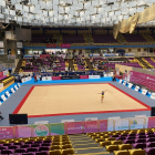 Vista parcial del Polideportivo Pisuerga con la gimnasia rítmica. / G. VELASCO