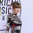 Taylor Swift.-INVISION