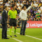 Sergio González da indicaciones a sus hombres.-MIGUEL ÁNGEL SANTOS