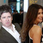 Noel Gallagher y su esposa, Sara MacDonald, en la gala de los BAFTA, en Londres, el pasado mes de febrero.-Foto: JUSTIN TALLIS / AFP