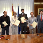 Ministerio de Industria y sindicatos firman un convenio para paliar los efectos del cierre Vestas en Villadangos-ICAL