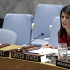 La embajadora de Estados Unidos ante la ONU, Nikki Haley, interviene en una reunión del Consejo de Seguridad, en Nueva York.-EFE
