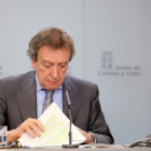 El consejero de la Presidencia, José Antonio de Santiago-Juárez, comparece en rueda de prensa posterior al Consejo de Gobierno-ICAL