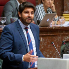 El presidente de Murcia durante una intervención en el pleno de su investidura el pasado mes de julio.-MARCIAL GUILLÉN (EFE)