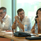 Rivera, con sus principales colaboradores, durante la reunión de la ejecutiva de Ciudadanos el martes 26 de julio en Madrid.-DAVID CASTRO