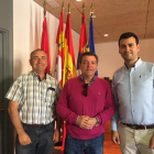 Los alcaldes de Rioseco y Santérvás, tras ser elegidos diputados.-E. M.