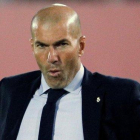 Zidane, durante el Mallorca-Madrid en Son Moix.-EFE / JUAN CARLOS CÁRDENAS