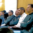 Manuel Martínez, Vicenta Panduro y Adrián Blanco ayer, durante el juicio.-SANTIAGO