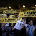 Protestas en México por la condena a prisión a los líderes catalanes.-AFP
