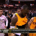 Momento en que las cámaras captan el desliz de Lebron James.-Foto: ABC