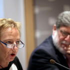 La consejera delegada de EspañaDuero, María Luisa Lombardero y el presidente de Cecale, Santiago Aparicio, en la presentación de un análisis económico financiero sobre las empresas de Castilla y León-ICAL