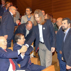 Pablo Fernández saluda a Amoedo, en presencia de Barrios, Temprano y Tudanca.-ICAL