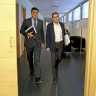 Raúl de la Hoz y Juan José Sanz Vitorio ayer en las Cortes.-Ical