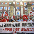Concentración de trabajadores del transporte sanitario.-ICAL