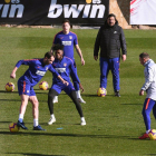 Diego Godín, con el balón en los pies, durante un entrenamiento del Atlético.-EFE