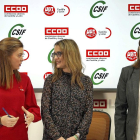 Beatriz García, Isabel Madruga y Elena Calderón informan sobre la negociación de las plantillas docentes.-ICAL