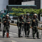 Efectivos de la Guardia Nacional en Caracas.-EFE / MIGUEL GUTIERREZ