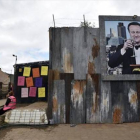CAMERON Vista general con la cara del 'premier' británico.-REUTERS/TOBY MELVILLE