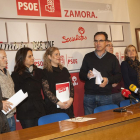 La diputada nacional y candidata a las Elecciones Generales Mar Rominguera y el senador y candidato José Fernández, praticipan en la presentación del Manifiesto a favor de una nueva política para las Zonas Rurales de Zamora-Ical