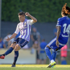 Rubén Alacaraz, en su primer partido como blanquivioleta, ayer contra el Real Oviedo.-HUGO ÁLVAREZ