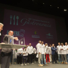 El Alcalde de Valladolid, Javier León de la Riva (2I), y Pedro Larumbe (I) durante la presentación del II Certamen Nacional de Gastronomía-Ical