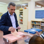 Votación del candidato número uno del PSOE a las Cortes por Valladolid, Javier Izquierdo-ICAL