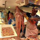 Pescadería del Mercado de las Delicias.-MONTSE ÁLVAREZ